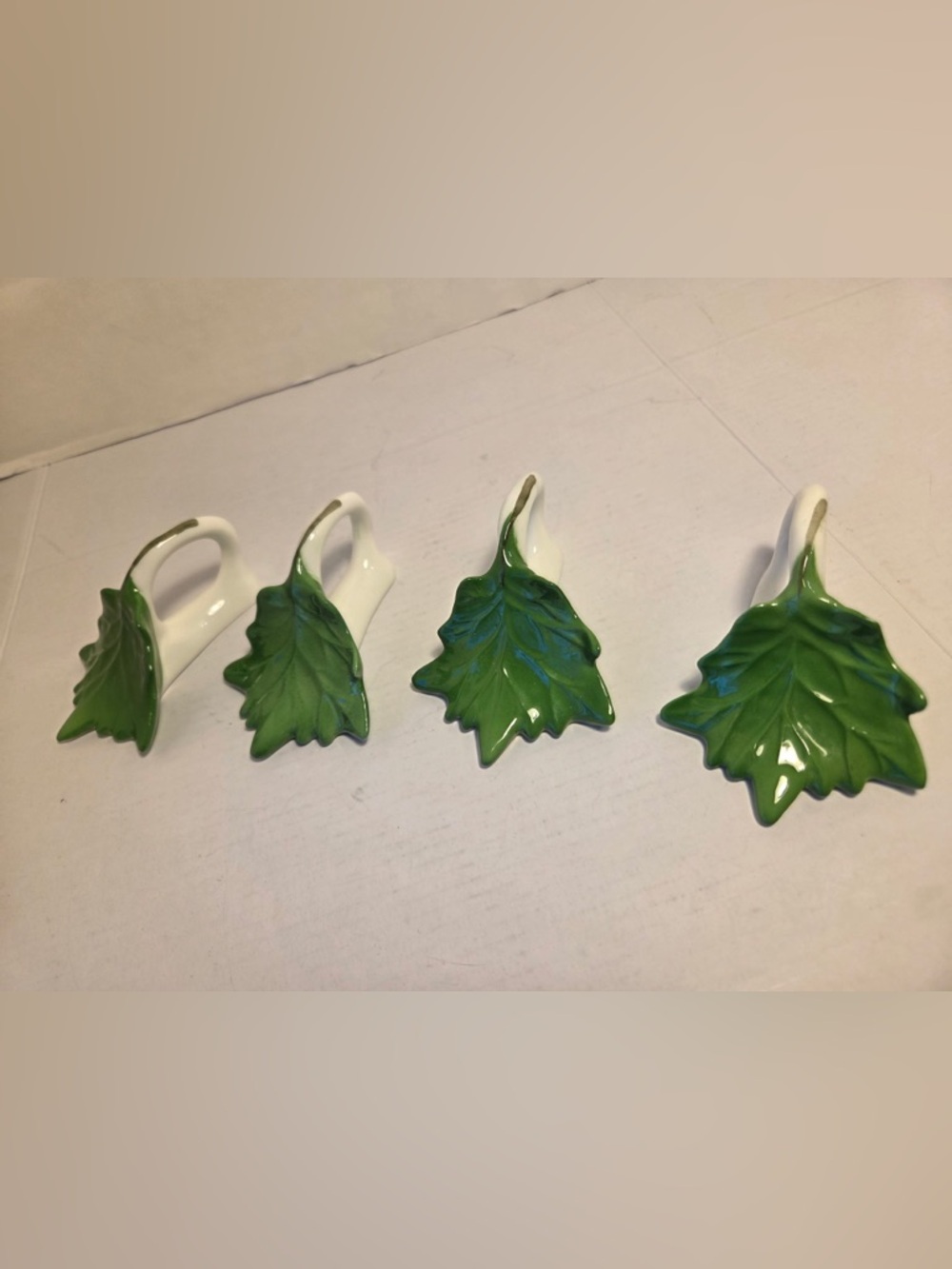Vintage Old Time Pottery Set Of 4 Leaf Napkin Holders Green Ceramic